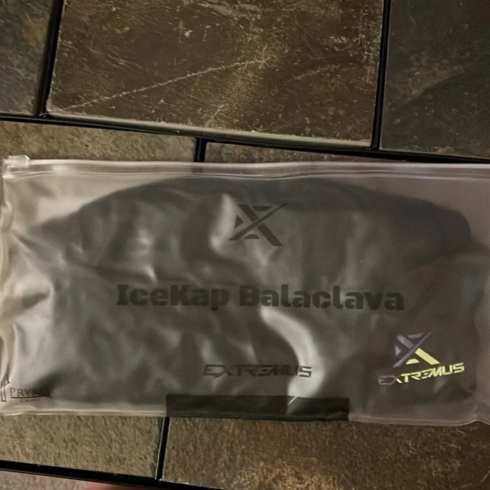 NWOT-Extremus Black IceKap Balaclava Hood for Cold Weather- *in package*